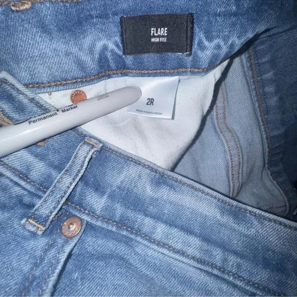 Express Jeans Women’s Size 2R High Rise Seamed Festival Flare Light Wash - Picture 8 of 8